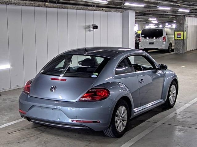 VOLKSWAGEN THE BEETLE 2017