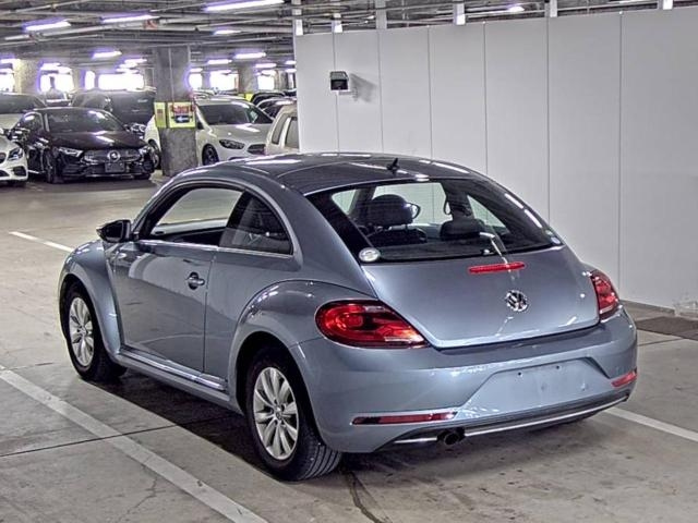 VOLKSWAGEN THE BEETLE 2017