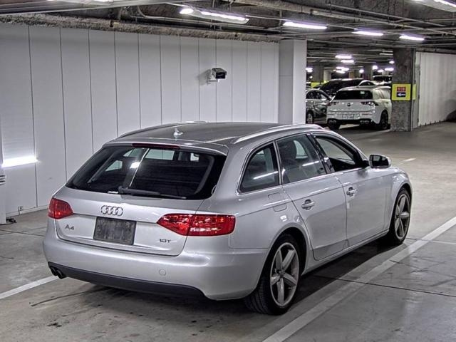 AUDI A4 2009