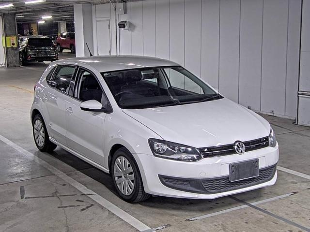 VOLKSWAGEN POLO 2012