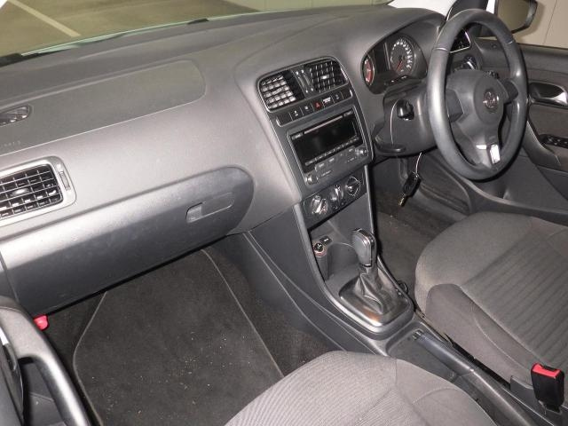 VOLKSWAGEN POLO 2012