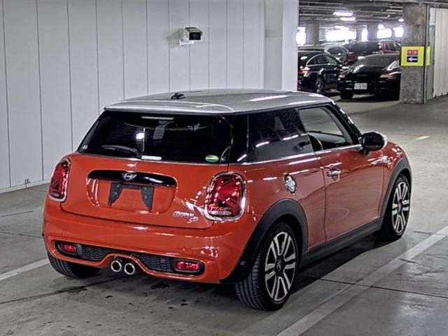 BMW MINI 2020