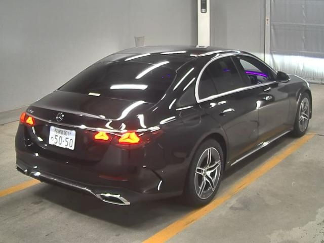 MERCEDES BENZ E CLASS 2024