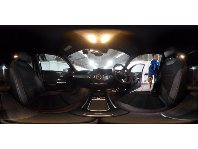 MERCEDES BENZ GLB 2023