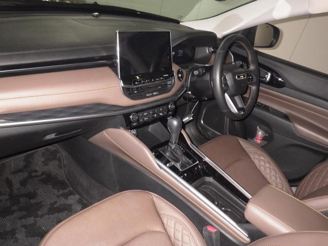 CHRYSLER JEEP COMMANDER 2023