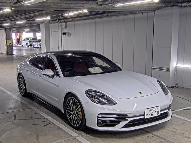 PORSCHE PANAMERA 2021
