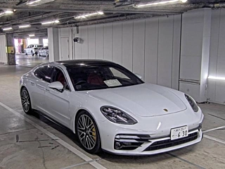 PORSCHE PANAMERA 2021