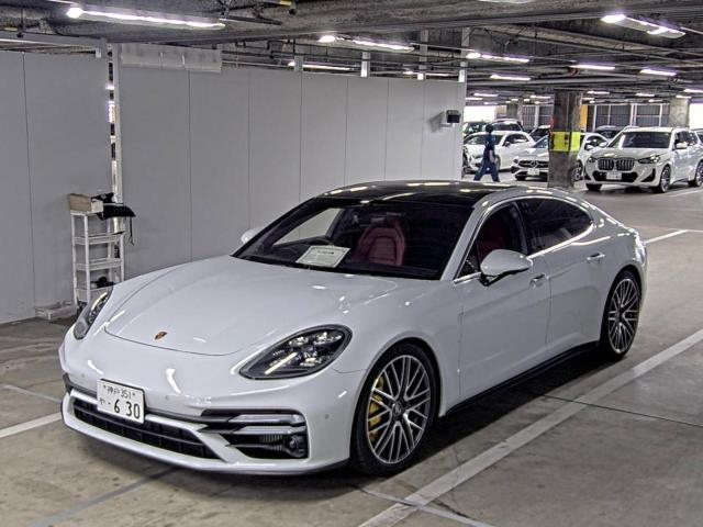 PORSCHE PANAMERA 2021