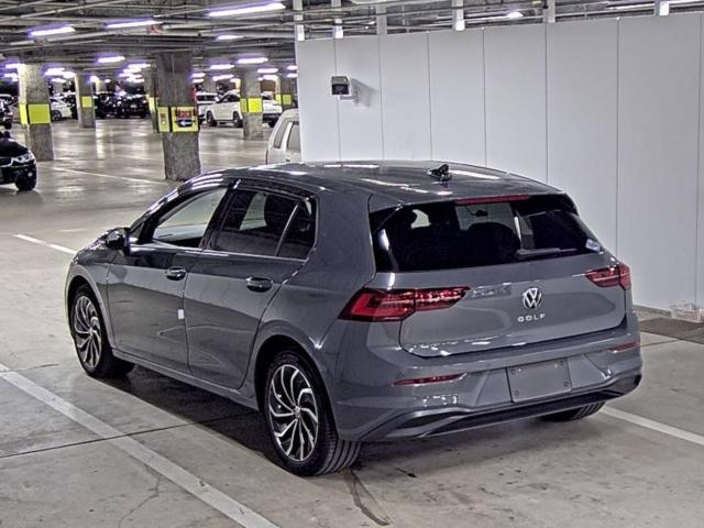 VOLKSWAGEN GOLF 2022
