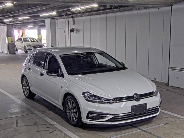 VOLKSWAGEN GOLF 2018