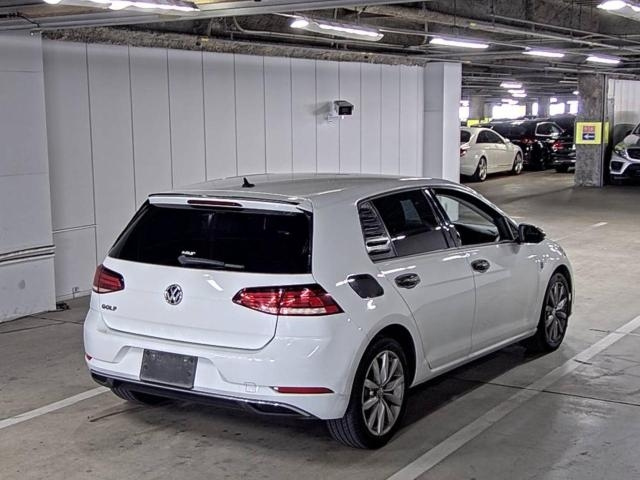 VOLKSWAGEN GOLF 2018