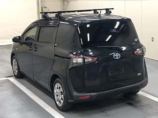 TOYOTA SIENTA 2017