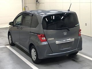HONDA FREED 2010