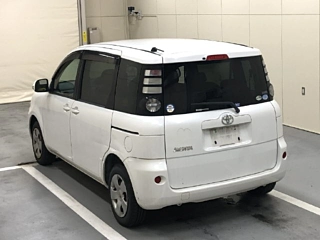 TOYOTA SIENTA 2009