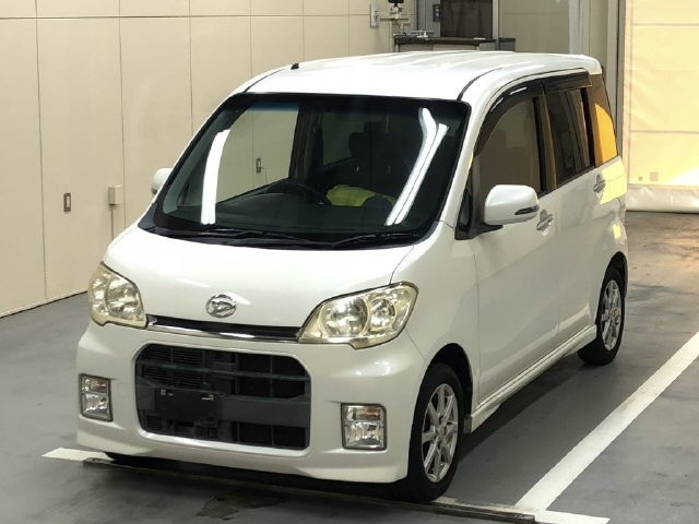 DAIHATSU TANTO EXE 2011