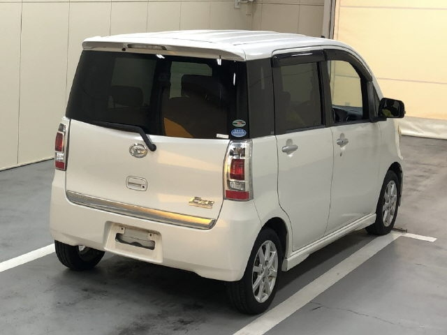 DAIHATSU TANTO EXE 2011