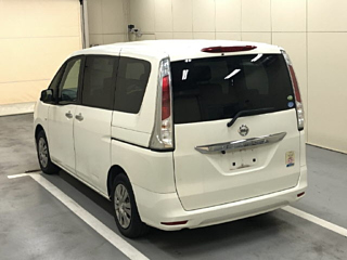 NISSAN SERENA 2011