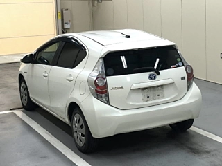 TOYOTA AQUA 2014