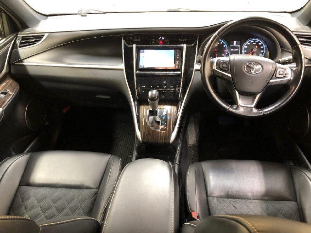 TOYOTA HARRIER 2014