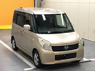 NISSAN ROOX 2012