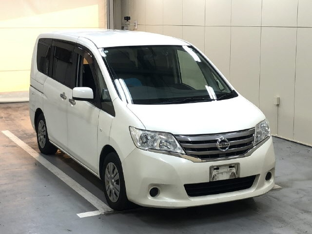 NISSAN SERENA 2011