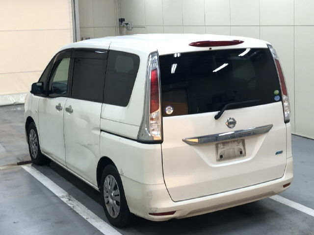 NISSAN SERENA 2011