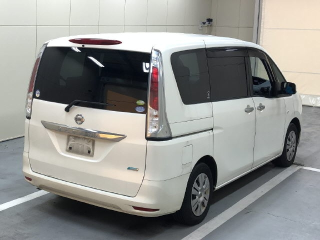 NISSAN SERENA 2011