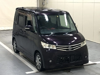 NISSAN ROOX 2010