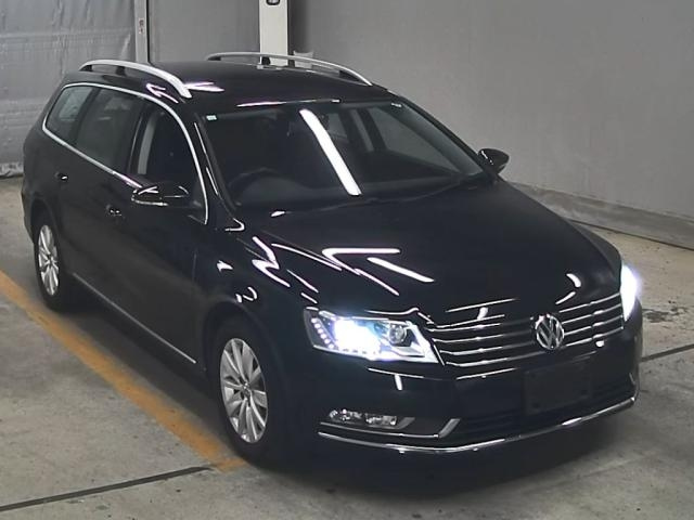 VOLKSWAGEN PASSAT VARIANT 2012