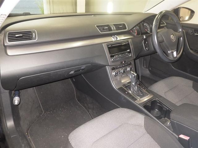 VOLKSWAGEN PASSAT VARIANT 2012