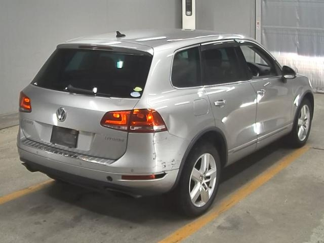 VOLKSWAGEN TOUAREG 2012