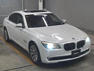 BMW 7 SERIES 2011