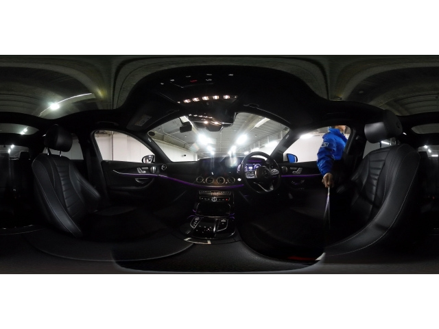 MERCEDES BENZ E CLASS 2019