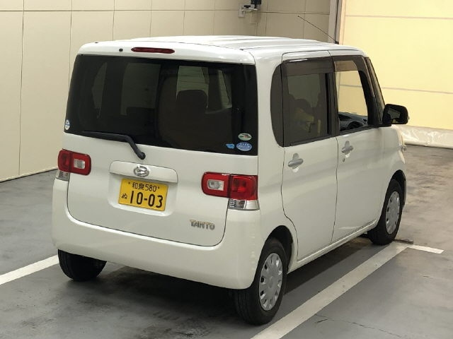 DAIHATSU TANTO 2009