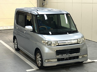 DAIHATSU TANTO 2008