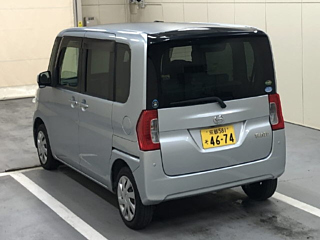 DAIHATSU TANTO 2015