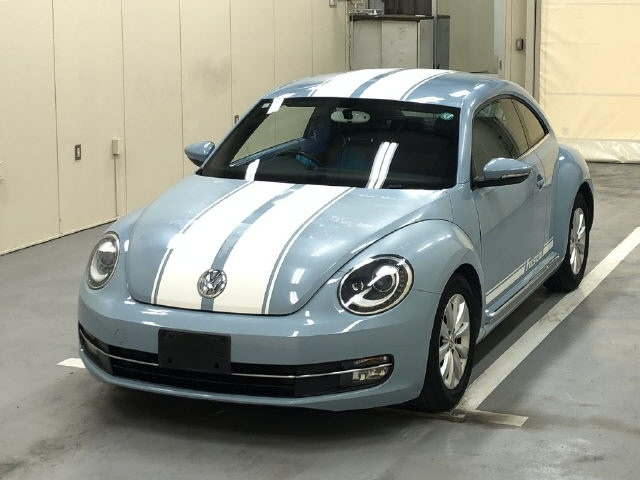 VOLKSWAGEN THE BEETLE 2013