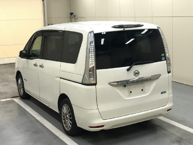 NISSAN SERENA 2013