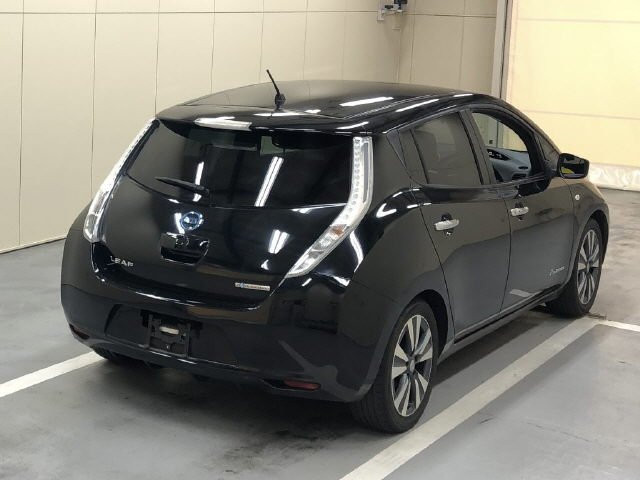 NISSAN LEAF 2016