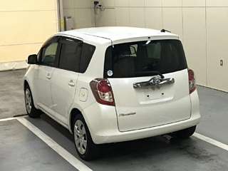 TOYOTA RACTIS 2010