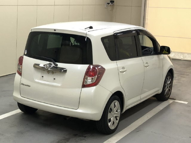 TOYOTA RACTIS 2010