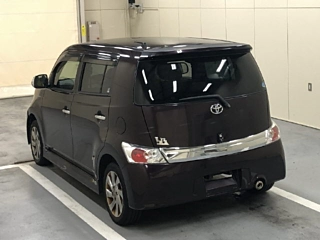 TOYOTA BB 2013