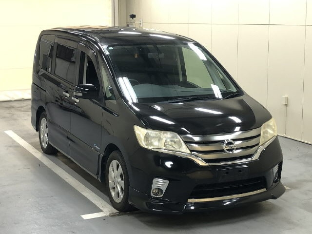 NISSAN SERENA 2013