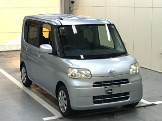 DAIHATSU TANTO 2013