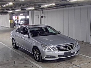 MERCEDES BENZ E CLASS 2009