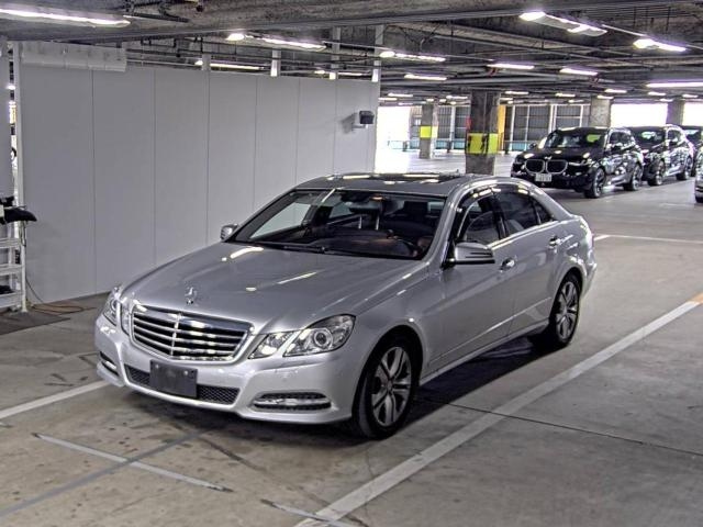 MERCEDES BENZ E CLASS 2009