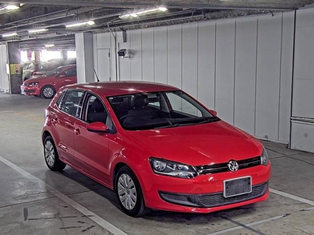 VOLKSWAGEN POLO 2011