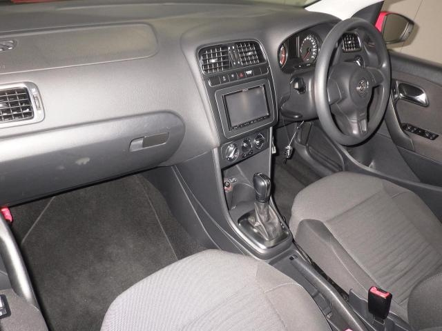 VOLKSWAGEN POLO 2011