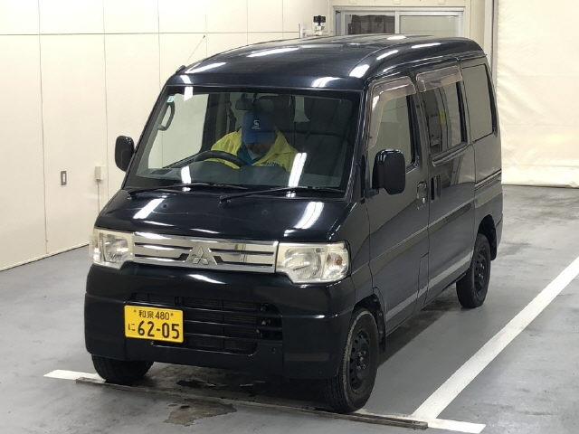 MITSUBISHI MINICAB VAN 2012