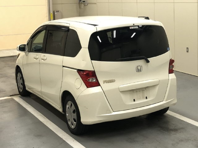 HONDA FREED 2011